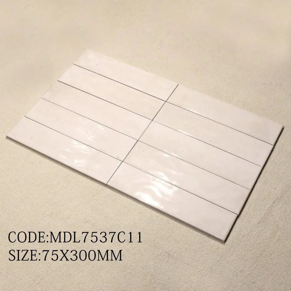 Gạch thẻ Trung Quốc, Kem bóng lượn, KT 75x300 mm, MDL7537C11 (1 hộp/ 44 viên/ 1m2)