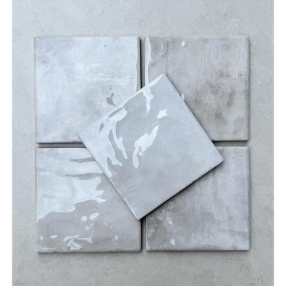 Gạch thẻ Porcelain bóng lượn KT 120x120mm LV12001