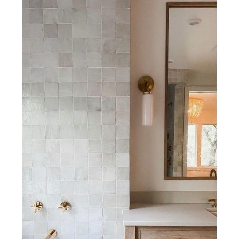 Gạch thẻ Porcelain bóng lượn KT 120x120mm LV12008